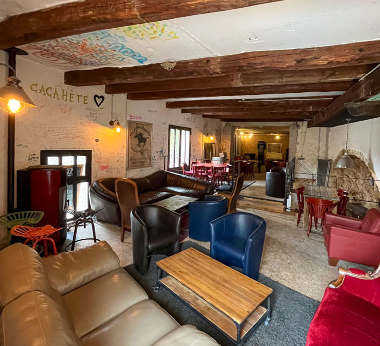 Le Tailleur de bière, brasserie artisanale et bar convivial à Cotignac