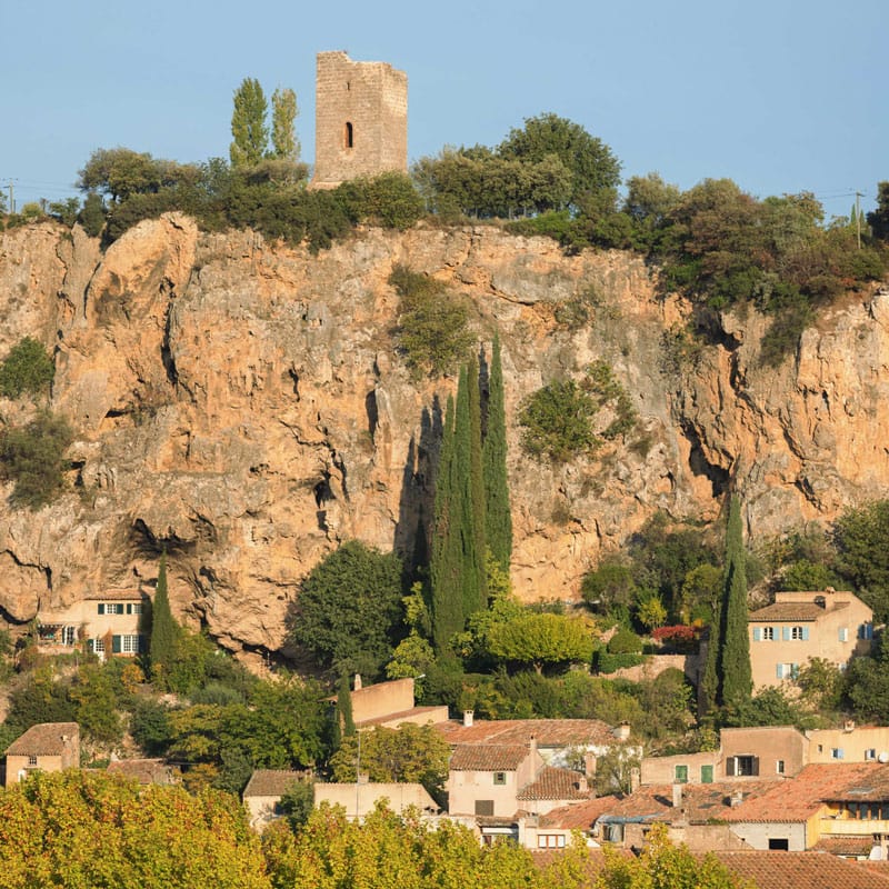 Visite du Rocher de Cotignac