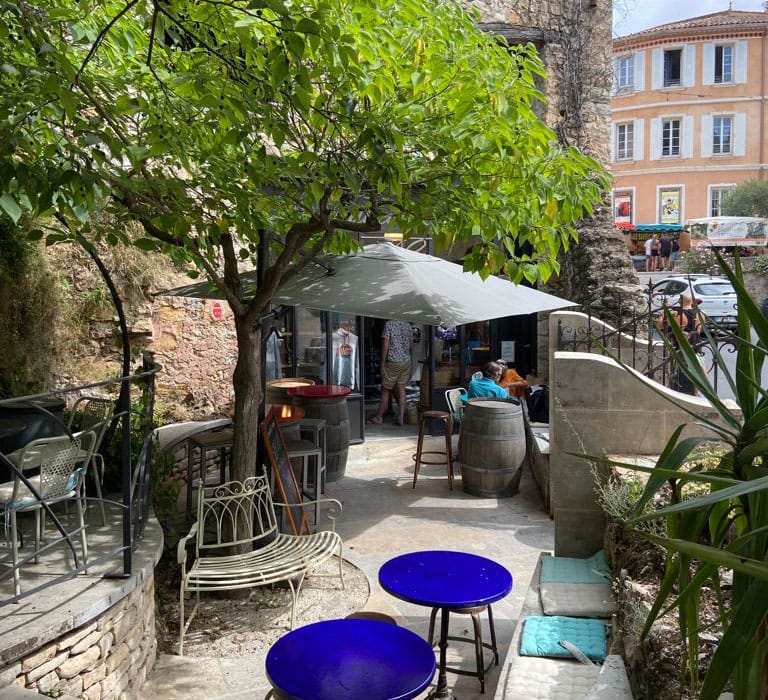 Le Tailleur de bière, brasserie artisanale et bar convivial à Cotignac