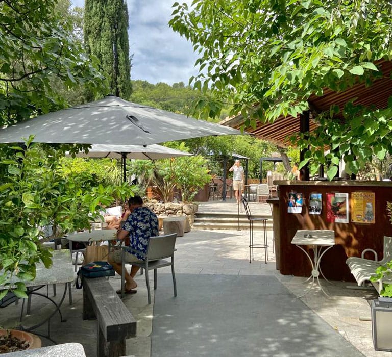 Le Tailleur de bière, brasserie artisanale et bar convivial à Cotignac