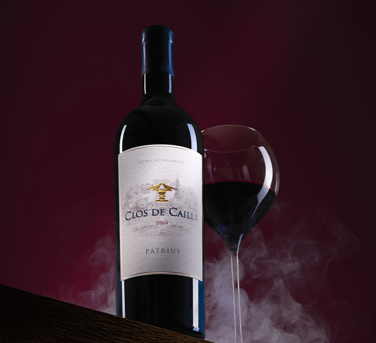 Vin rouge du Domaine Le Clos de Caille à Entrecasteaux